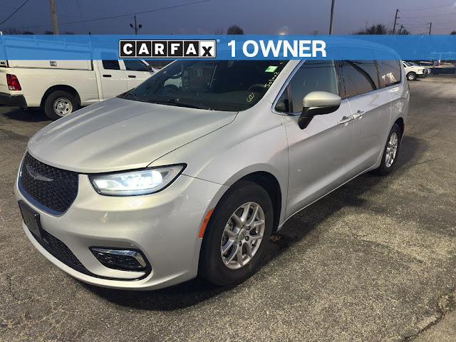 2023 Chrysler Pacifica Touring