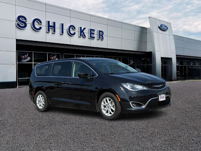 2020 Chrysler Pacifica Touring