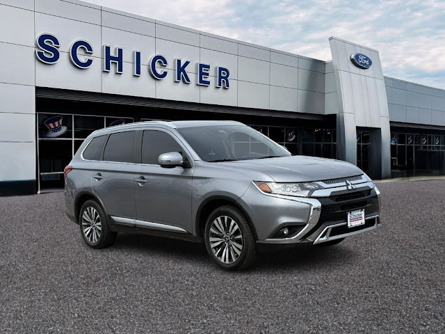 2020 Mitsubishi Outlander SE
