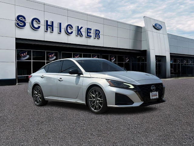 2023 Nissan Altima 2.0 SR