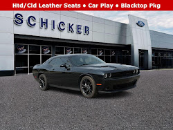 2017 Dodge Challenger SXT Plus